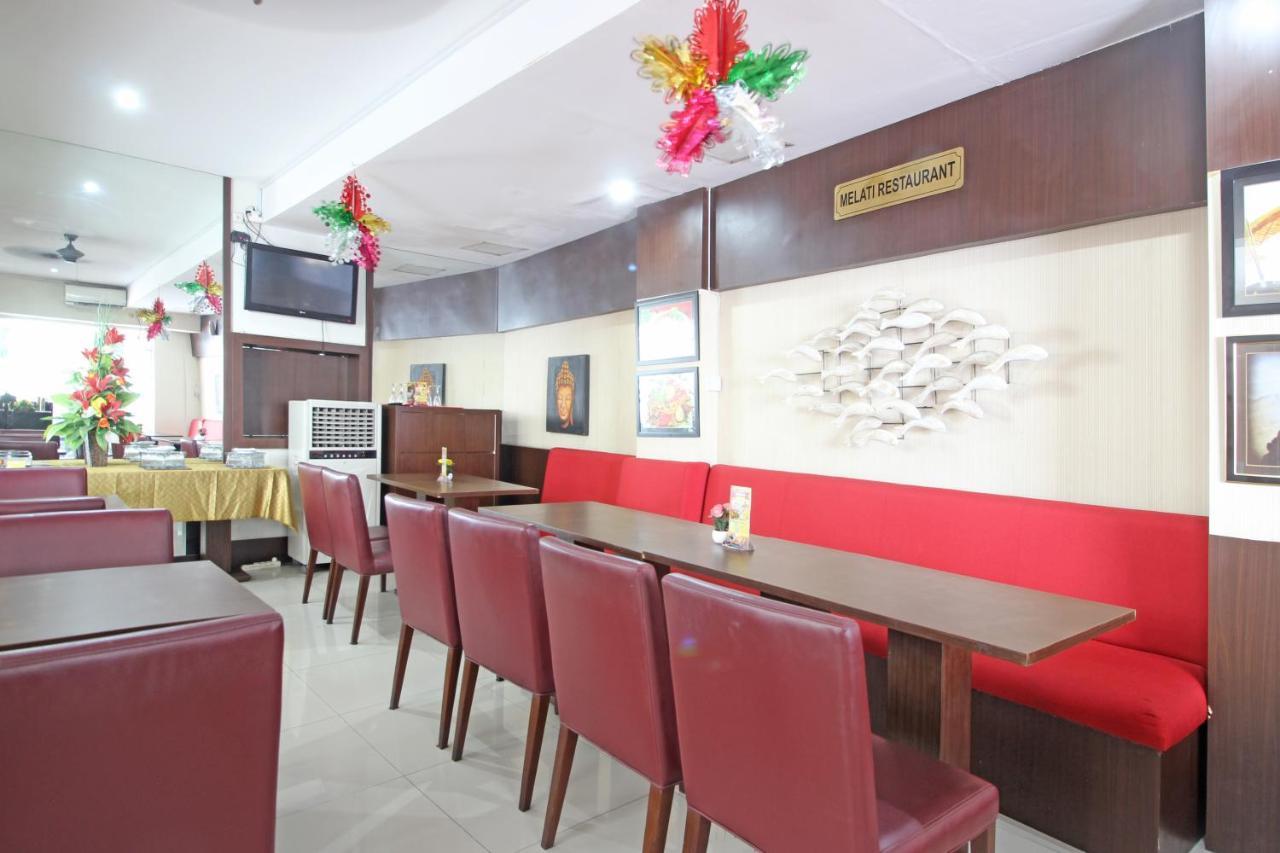 Reddoorz Plus Near Keraton Solo Екстер'єр фото